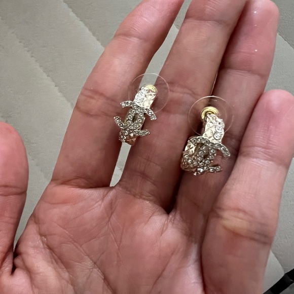 Chanel hoop cc earrings. - Picture 3 of 7
